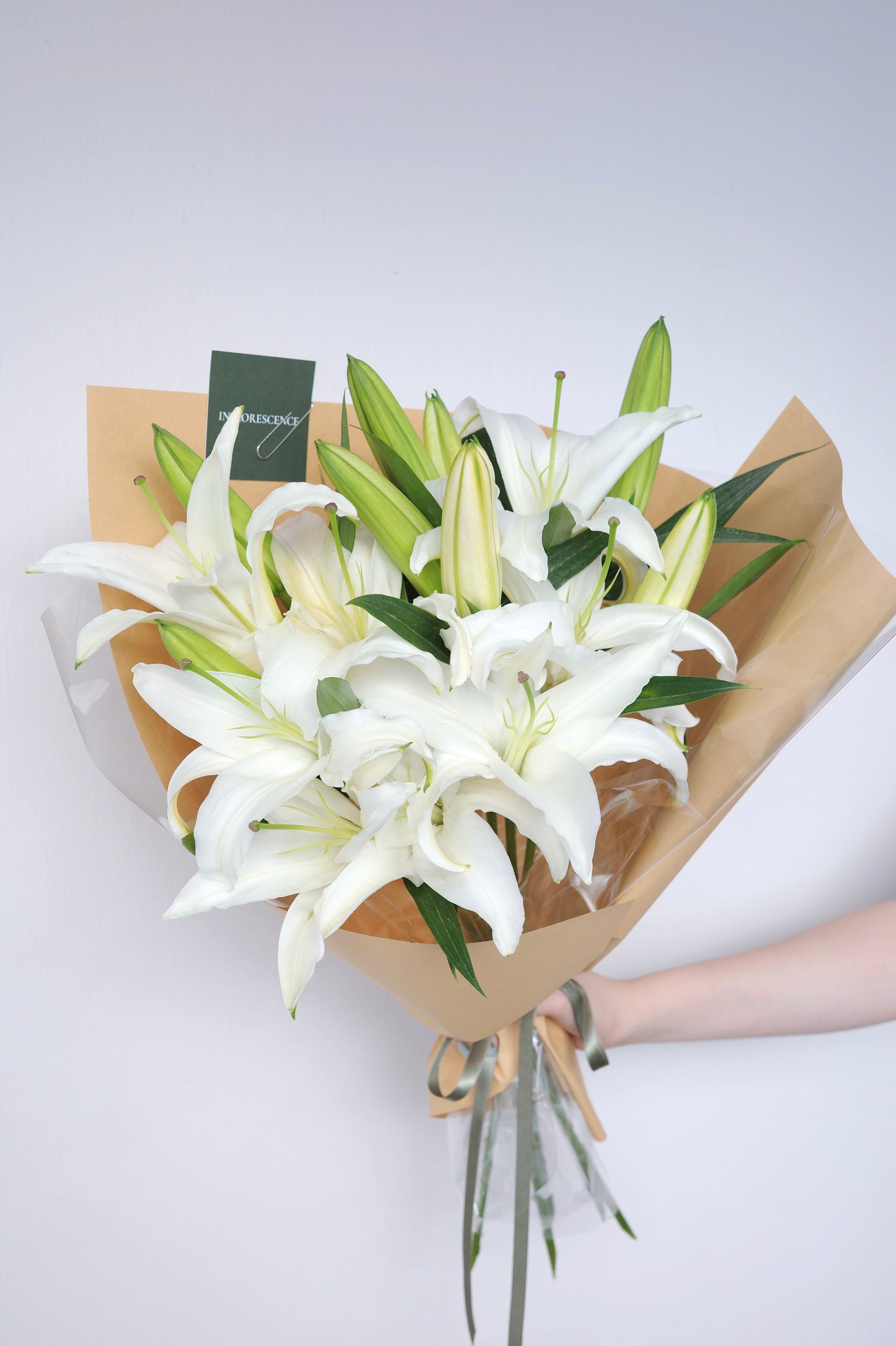 Fresh White Lilies, Bouquet | By The Bunch