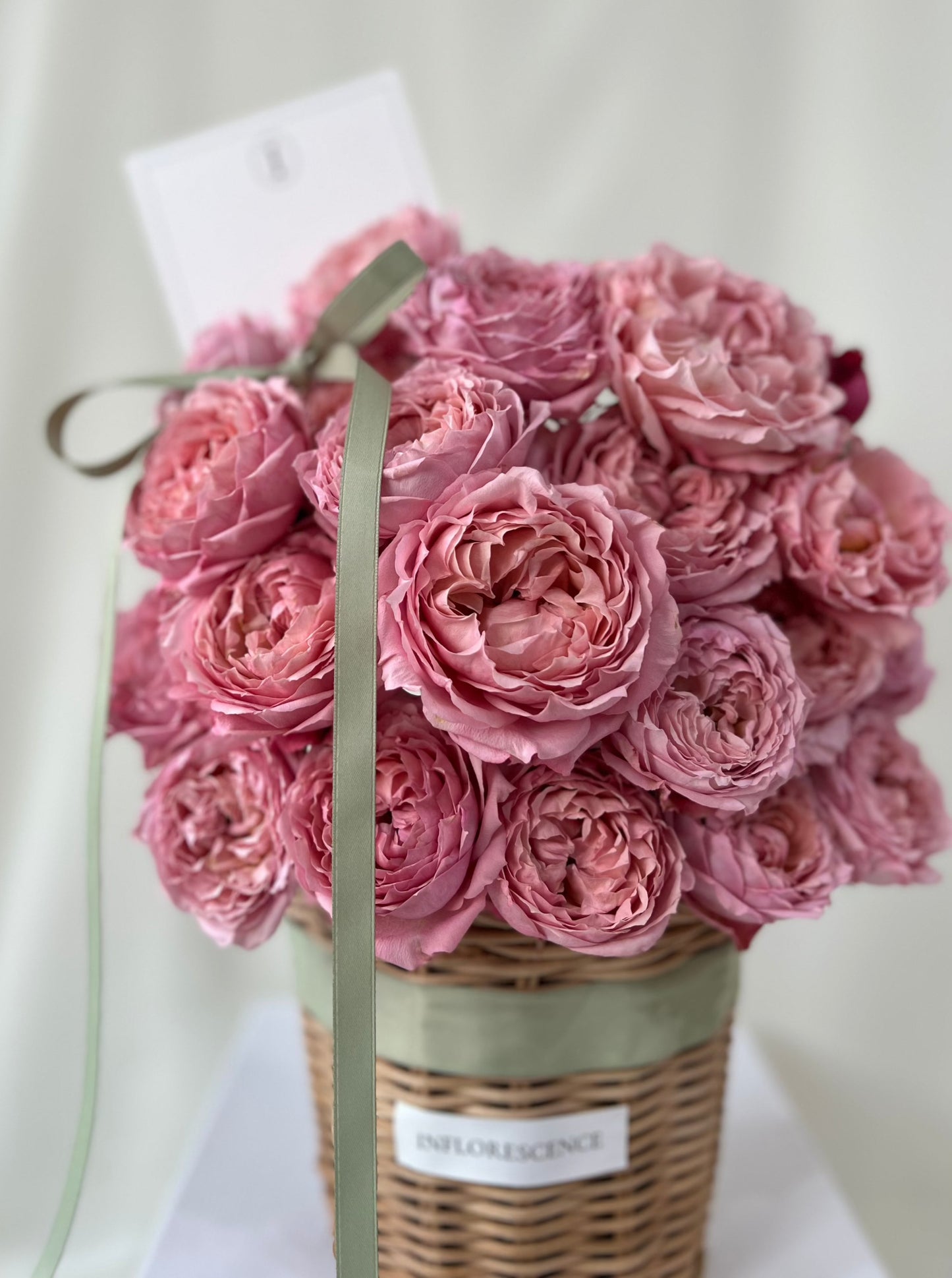 La Vie en Rose, Floral Basket