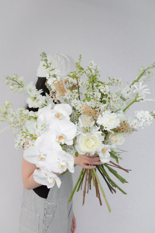 White & Whimsy, Bouquet