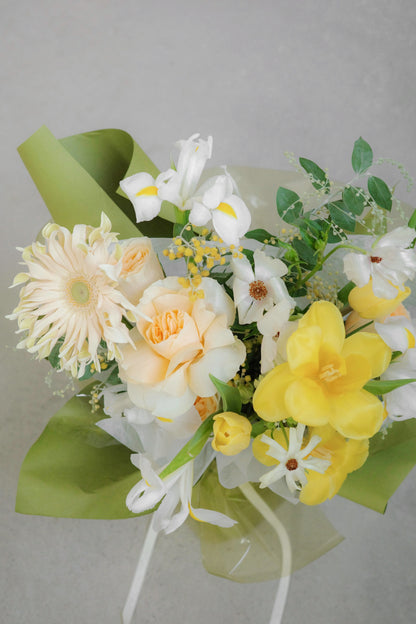 Dressed in Green, Bouquet