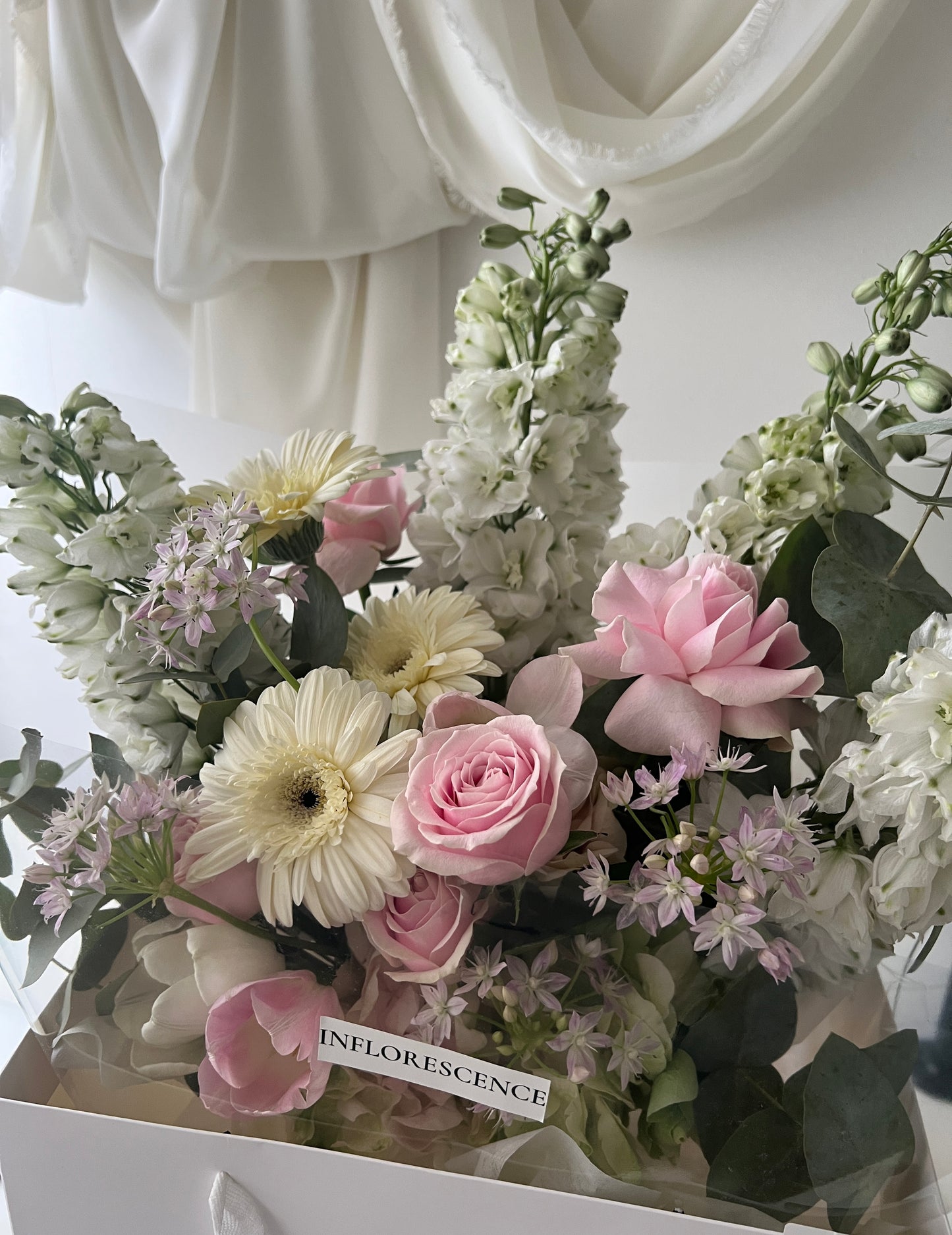 Dear Juliet, Bouquet