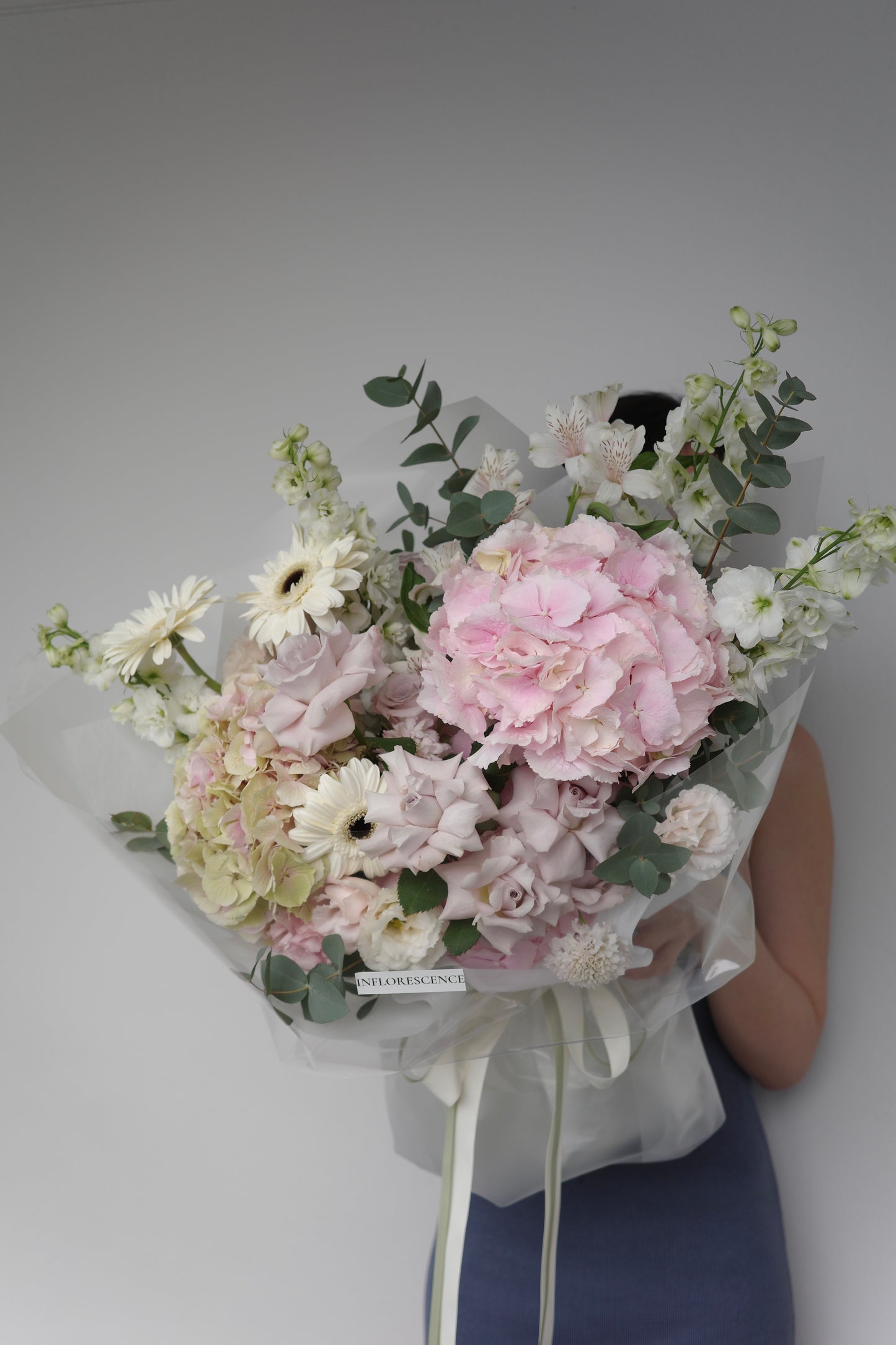 Dear Juliet, Bouquet